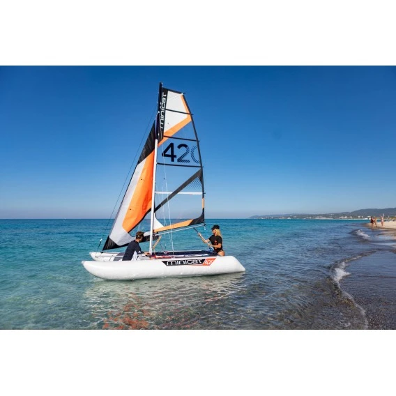 MiniCat 420 Emotion Aufblasbarer Katamaran Segelboot 4 MiniCat 420 Emotion Aufblasbarer Katamaran Segelboot – Bild 2