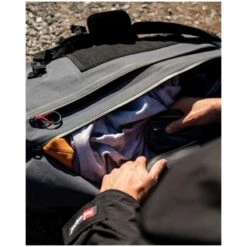 Red Paddle Waterproof Kit Bag - Wasserdichte Multisporttasche Packsack Grey -Adventure Paddel Verkauf red paddle waterproof kit bag wasserdichte multisporttasche packsack grey 3